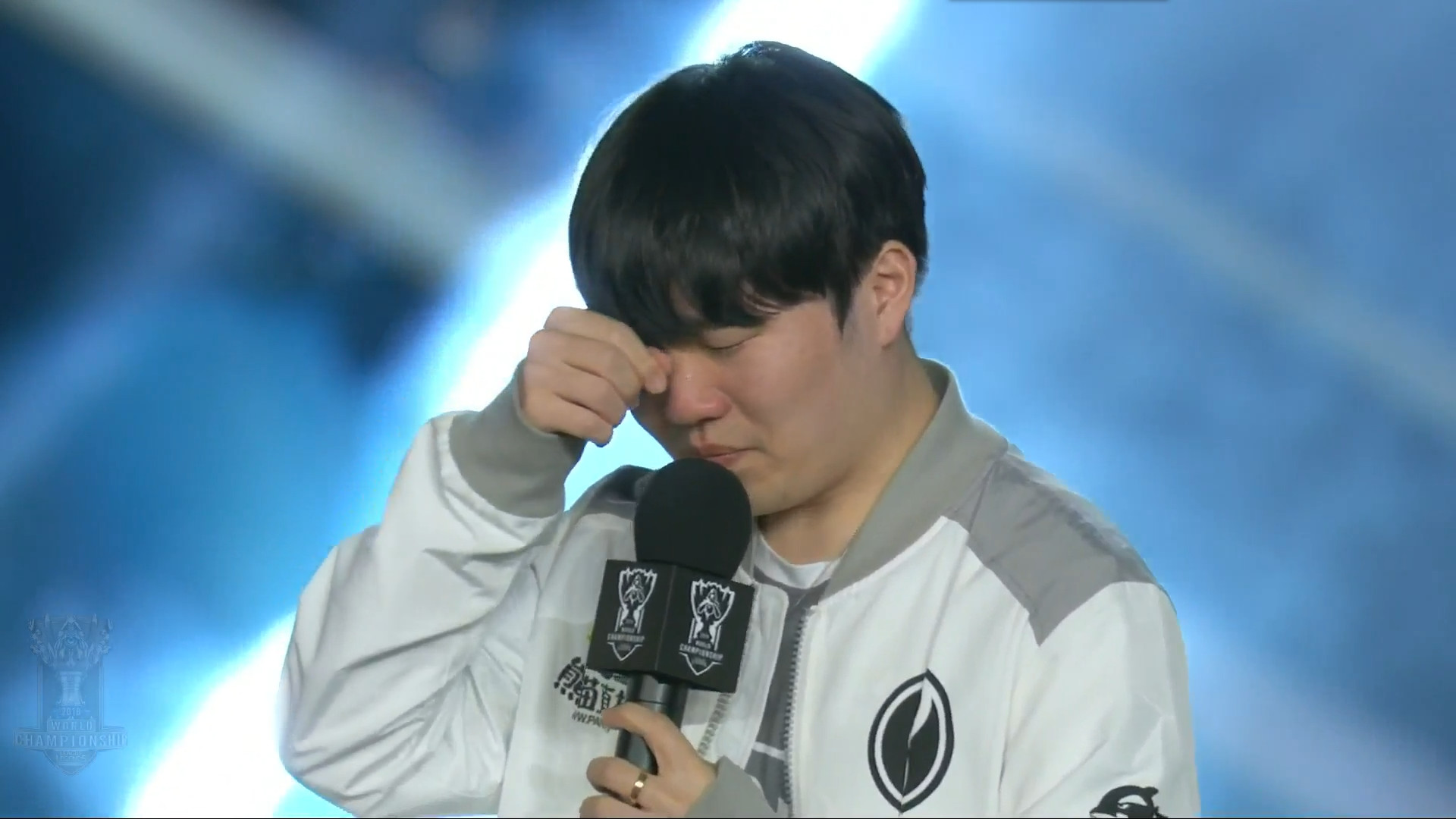 CS2 收到更新，修复了错误